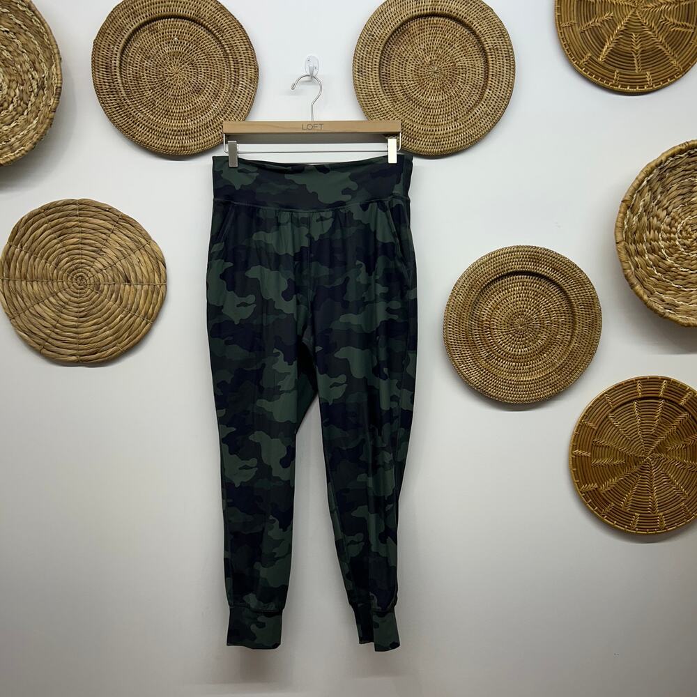 Old Navy Powersoft Jogger Large Green Camo Camoflage High Rise Athleisure